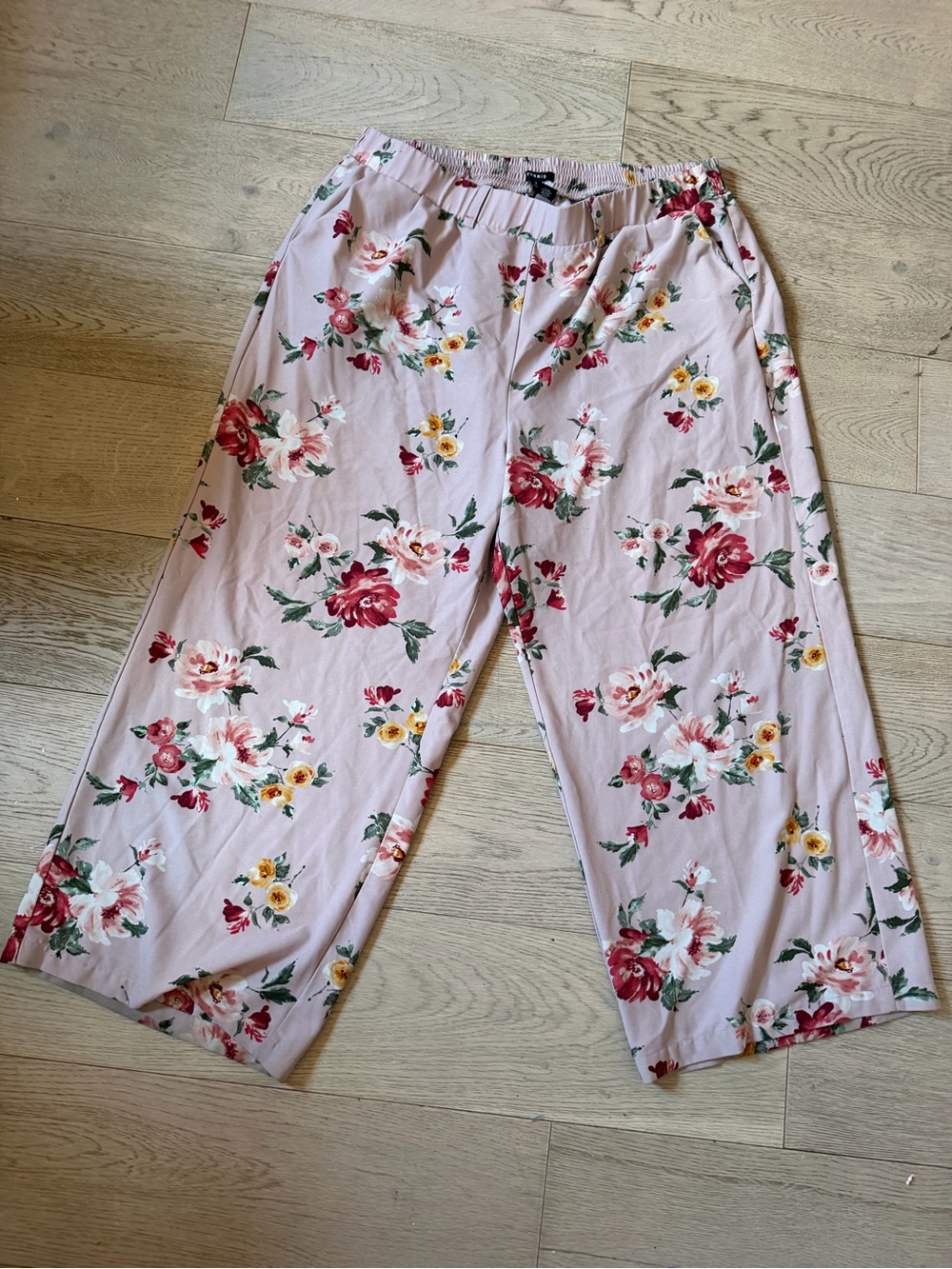 Torrid challis Floral Wide-Leg Pink Cropped Pants